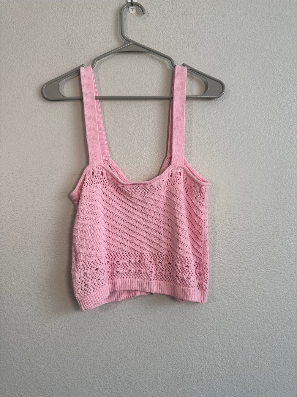 Abercrombie & Fitch Crochet Style Sweater Tank in Pink - L - Picture 3 of 4